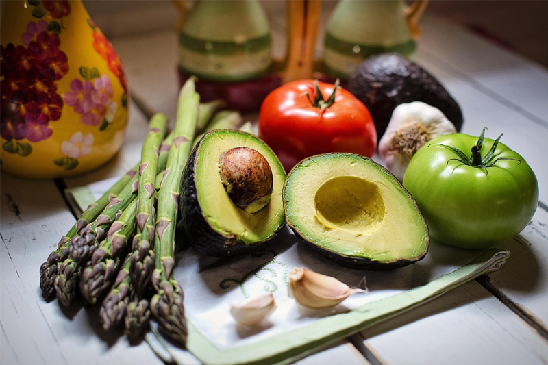 체중 감량을 위한 건강한 지방 섭취 예시